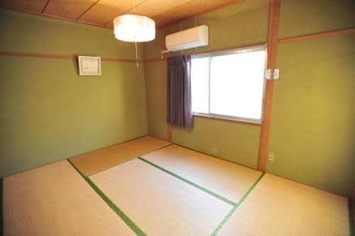 Quadruple Room with Shared Bathroom
