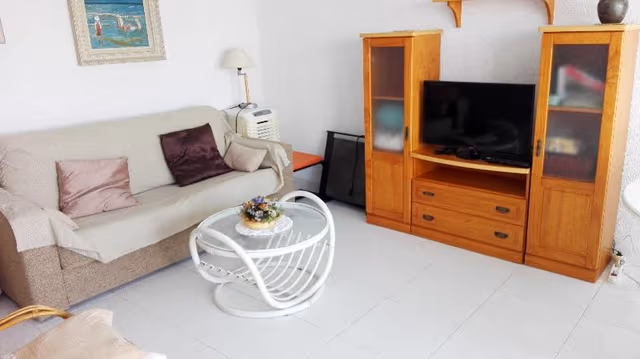 APARTMENT CAPACITY 6 TWO BEDROOMS