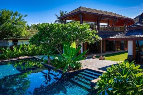 Villa - Beach Front