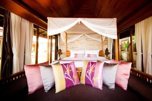 Villa - Beach Front