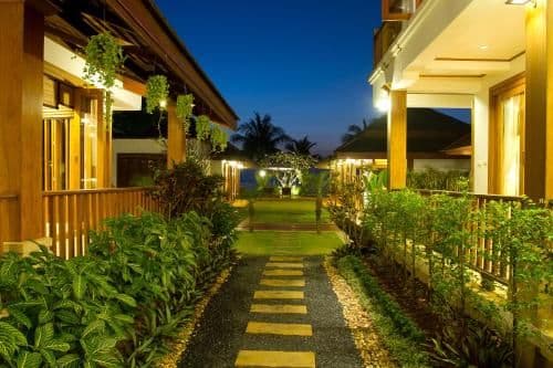 Villa - Beach Front