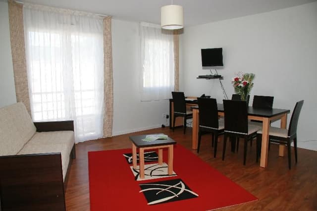 APARTMENT CAPACITY 6