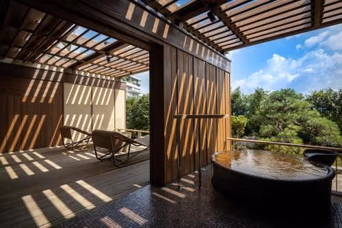 New Wing - Twin Suite with Tatami Area and Open-Air Bath (Kinsen) - Breakfast and Seasonal Kaiseki Dinner (In-room dining) Included