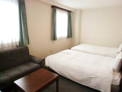 Twin Room with Extra Bed - Smoking