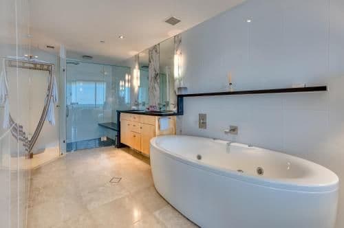 Three-Bedroom Superior Suite with Ocean View