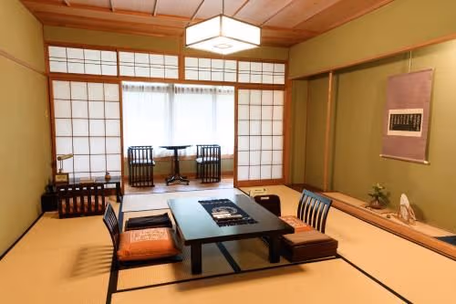 Japanese-Style Superior Suite - "Tenraku"
