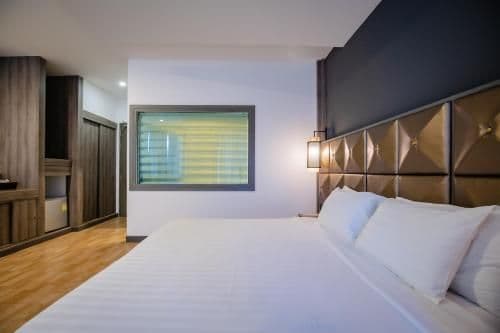 Deluxe Double or Twin Room