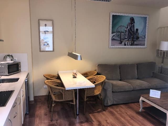 APARTMENT DUPLEX