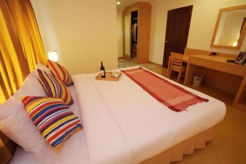 Deluxe Double or Twin Room