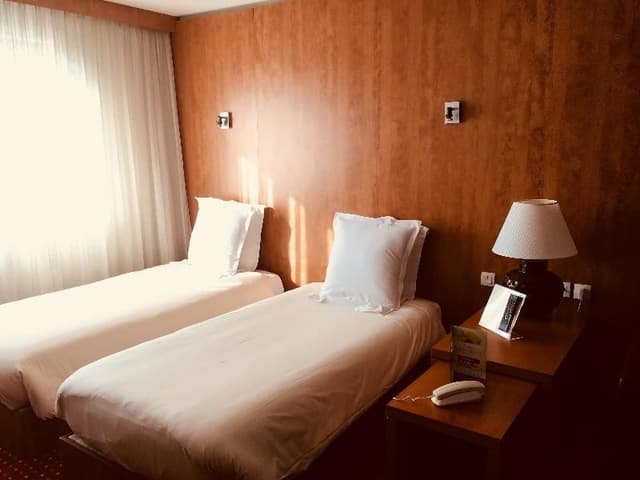 SUITE BUSINESS