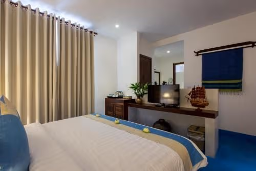 Deluxe King Room