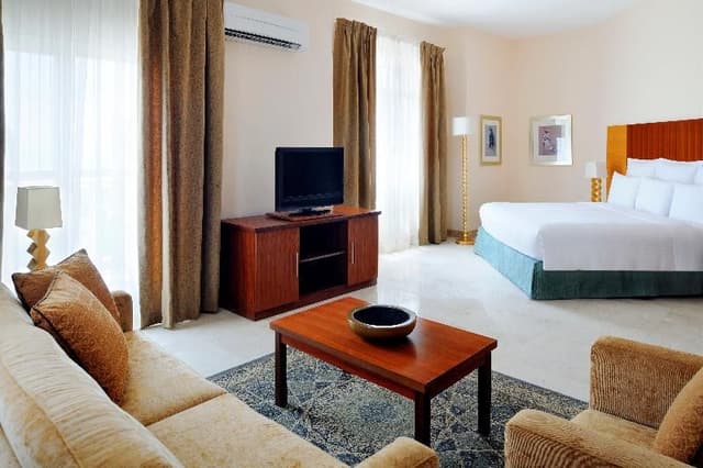 SUITE EXECUTIVE