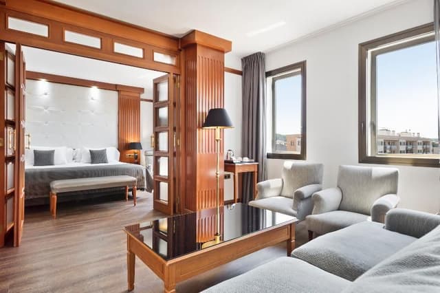 JUNIOR SUITE STANDARD