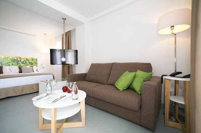 JUNIOR SUITE SUPERIOR CAPACITY 2