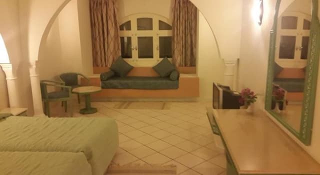 FAMILY ROOM STANDARD