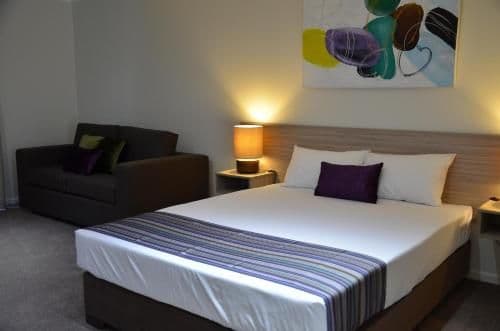 Standard Queen Room