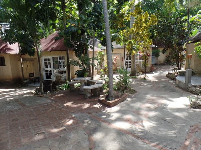 BUNGALOW CAPACITY 1