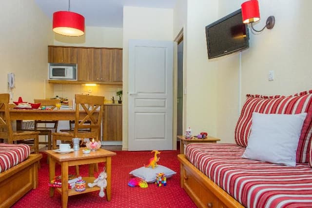 APARTMENT CAPACITY 5