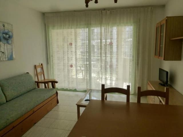 APARTMENT CAPACITY 4 ONE BEDROOM