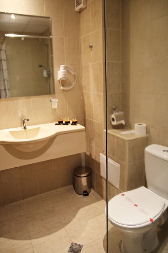 APARTMENT ONE BEDROOM