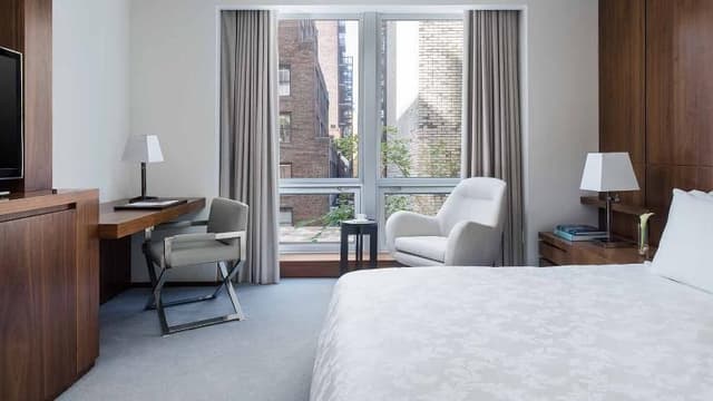 DOUBLE SUPERIOR KING BED