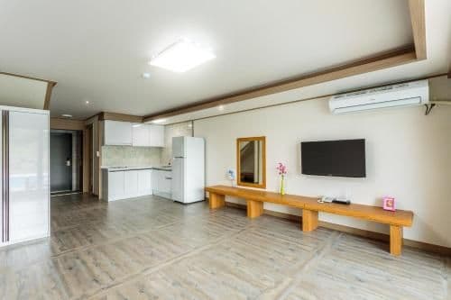 Suite with Pool View