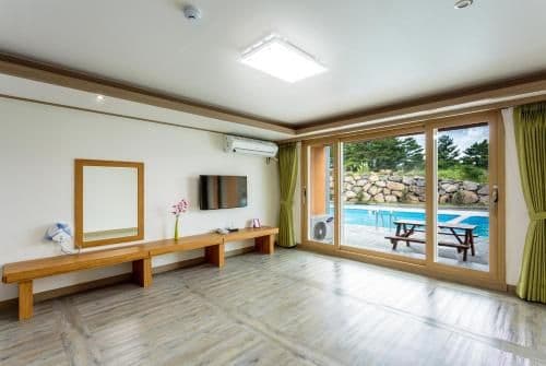Suite with Pool View