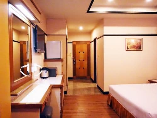 Deluxe Double or Twin Room