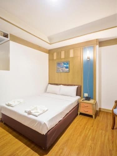 Standard Double Room No Window