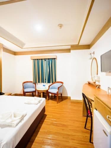 Standard Double Room No Window