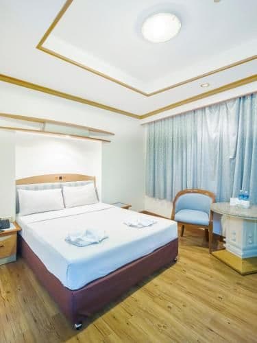 Standard Double Room No Window