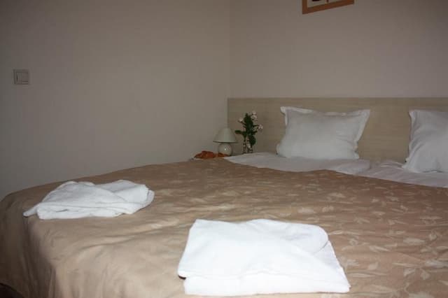 APARTMENT ONE BEDROOM