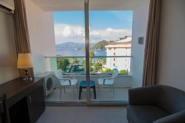 DOUBLE SEA VIEW