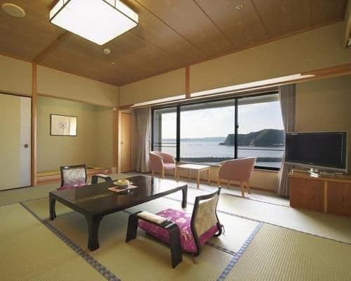 Japanese-Style Room