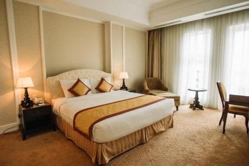 Executive Suite with City View