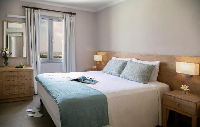 SUITE TWO BEDROOMS