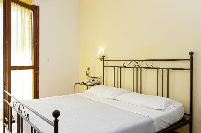 APARTMENT TWO BEDS