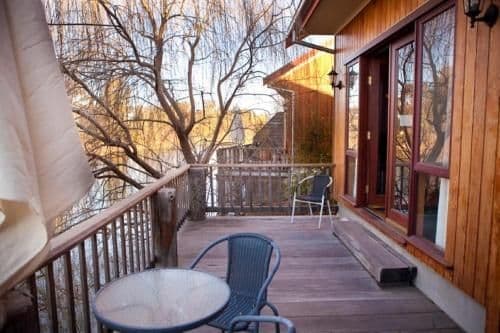 Lakeside Studio with Spa Bath