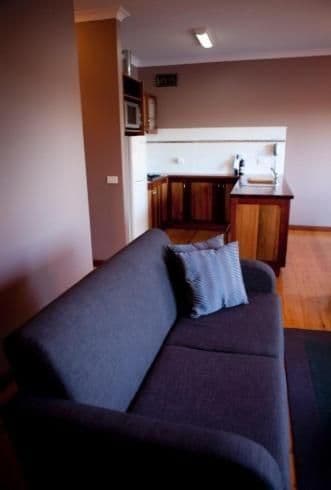 One-Bedroom Villa with Lake View and Spa Bath