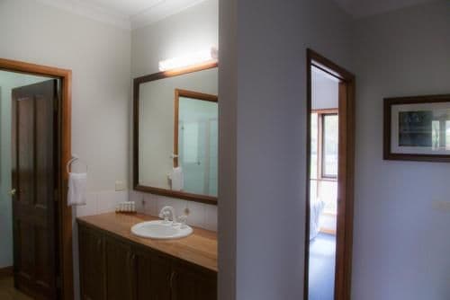 Two-Bedroom Villa with Lake View and Spa Bath