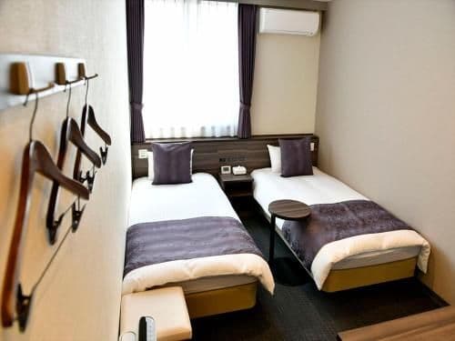 Twin Room - Non-Smoking