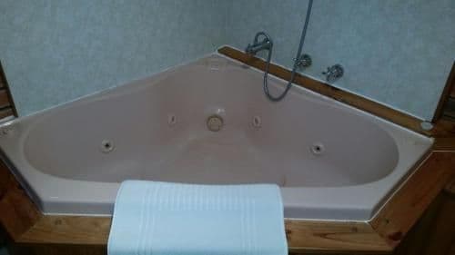 Deluxe Suite with Spa Bath