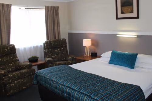 Deluxe Queen Room