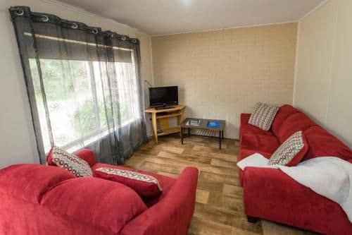 Two Bedroom Apartment - Queen, Double and Single Bed