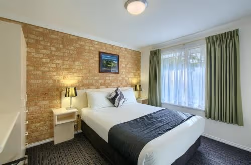Deluxe Two-Bedroom Apartment