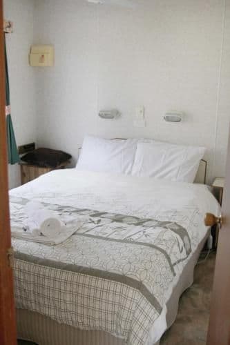 One Bedroom Cabin with Ensuite Bathroom