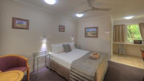 Deluxe Queen Room