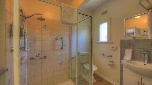 Queen Room - Disability Access