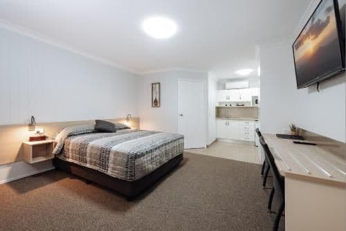 Queen Room - Disability Access