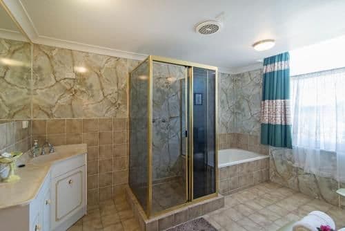 Family Room with Balcony and Private External Bathroom